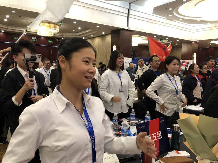 青島中邦凌組織員工外出學(xué)習(xí)