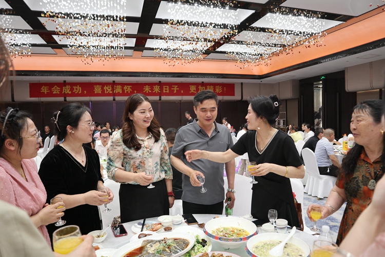 2024年青島中邦凌年度盛典——同心同行共創(chuàng)共贏